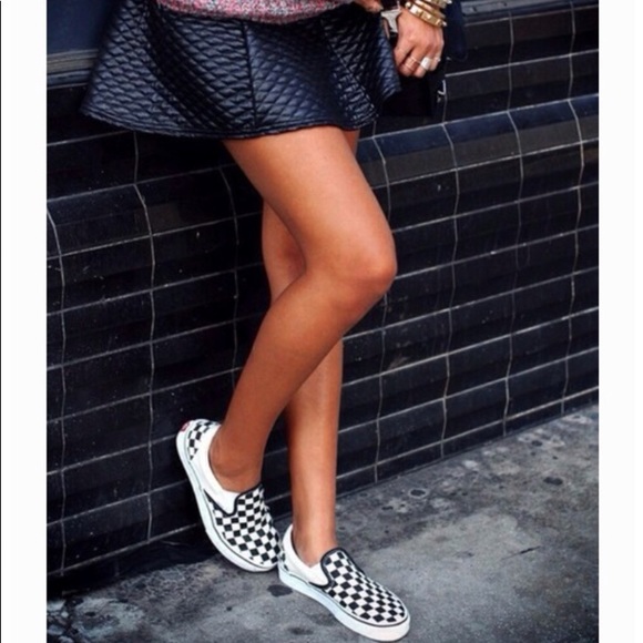 black checkered vans womens